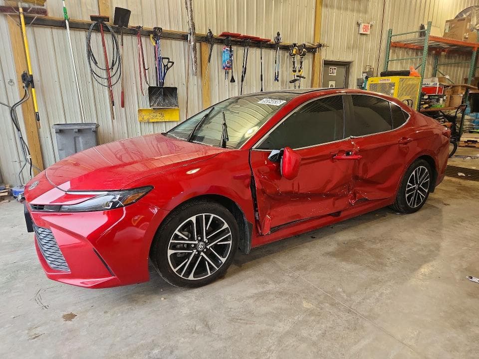 2026 TOYOTA CAMRY XLE