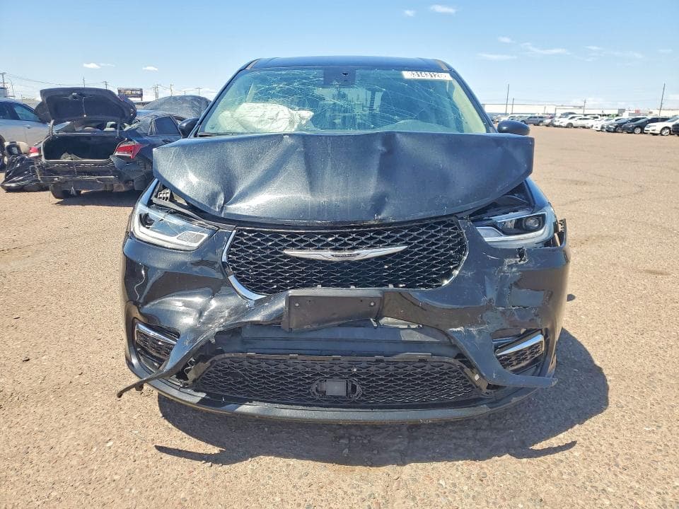 2023 CHRYSLER PACIFICA HYBRID TOURING L 5