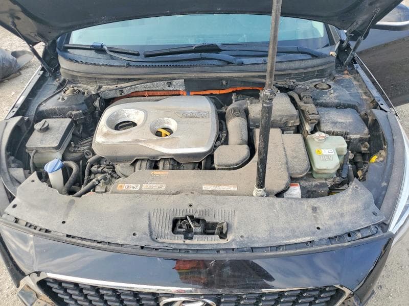2017 HYUNDAI SONATA HYBRID LIMITED 11