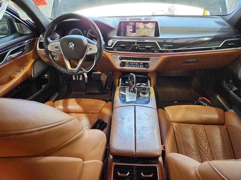 2019 BMW 750 XI 8