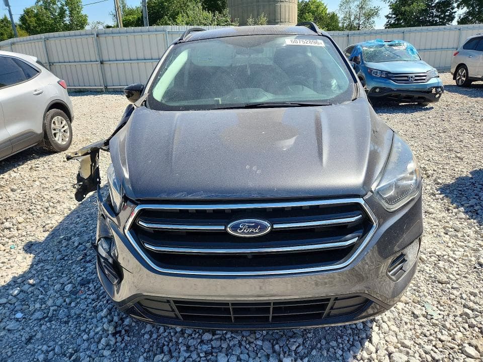 2017 FORD ESCAPE SE 5