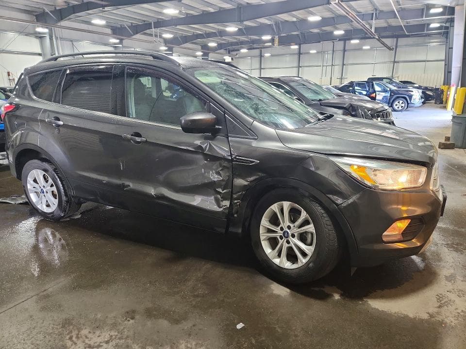 2018 FORD ESCAPE SE 4