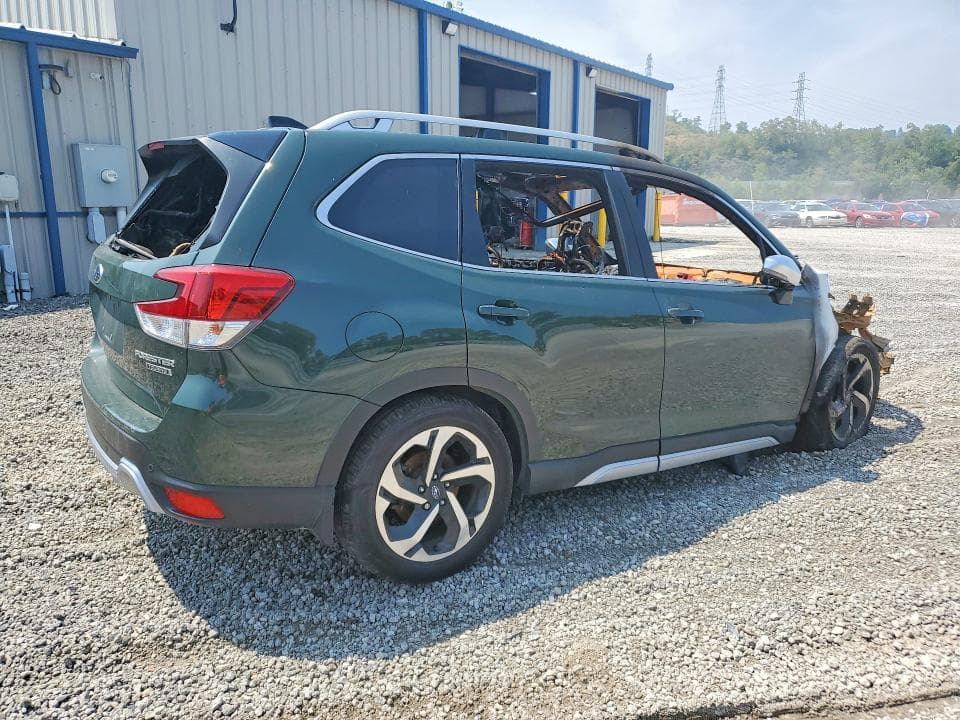 2024 SUBARU FORESTER TOURING 3