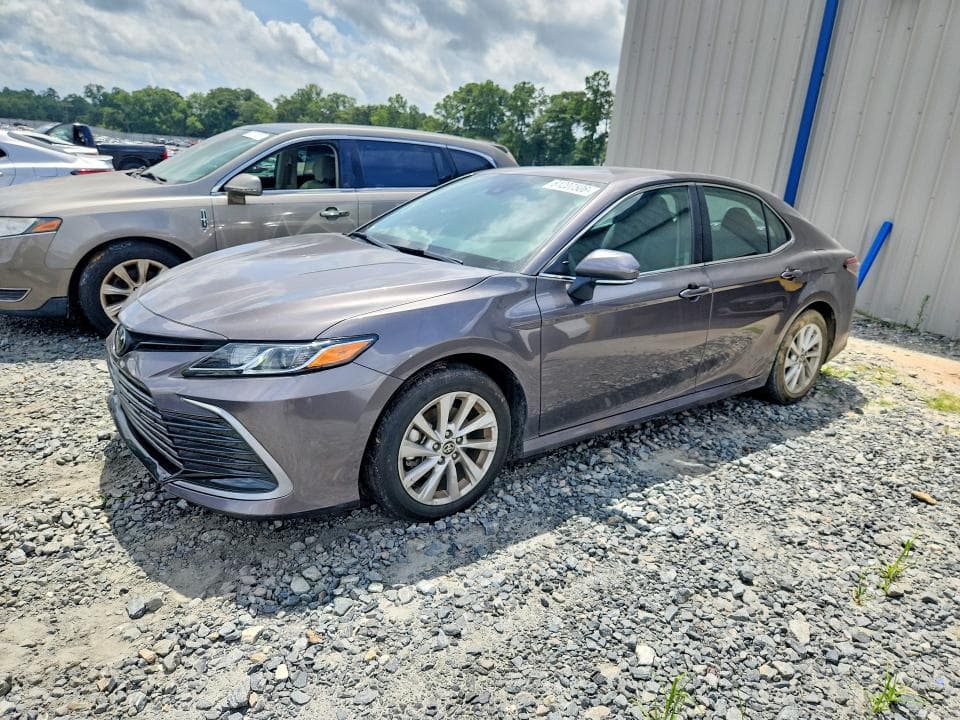 2024 TOYOTA CAMRY LE - 1