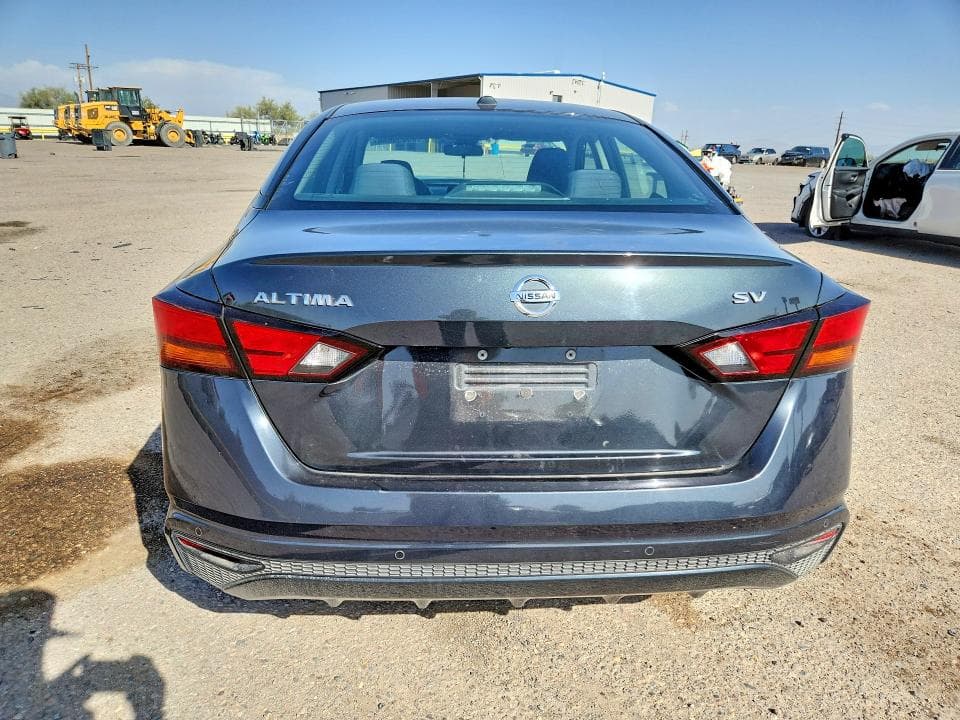 2021 NISSAN ALTIMA 6