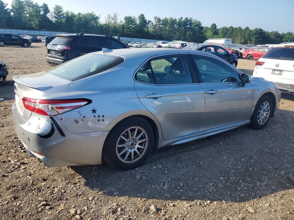 2020 TOYOTA CAMRY 3