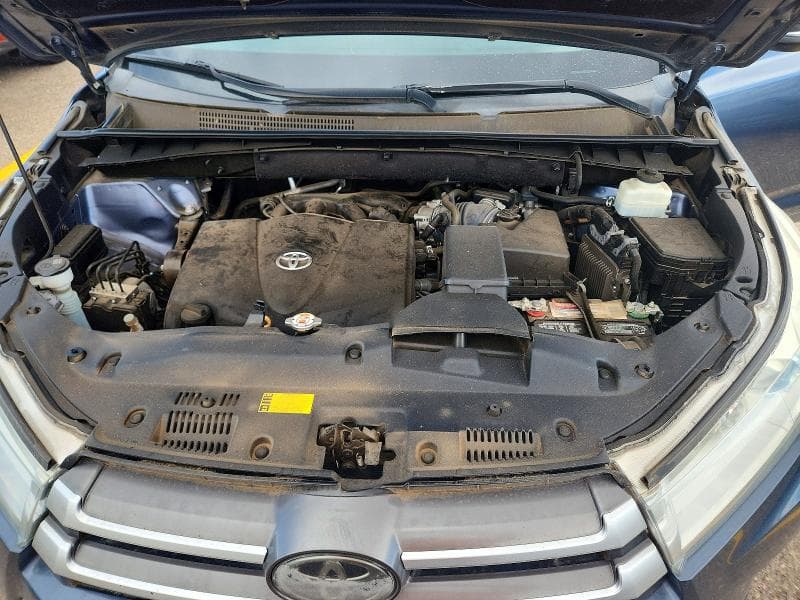 2019 TOYOTA HIGHLANDER LE 12