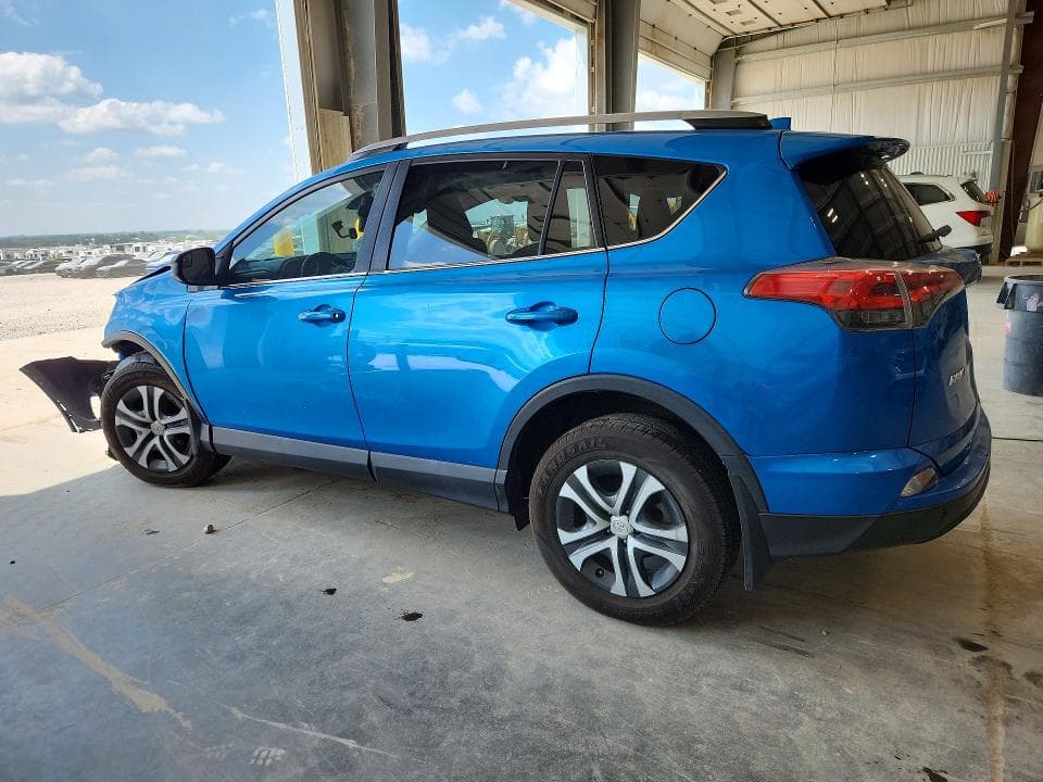 2017 TOYOTA RAV4 LE 2