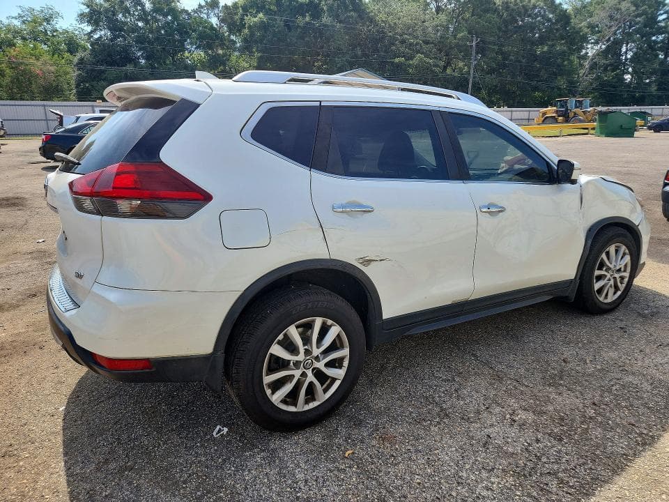 2018 NISSAN ROGUE SV 3