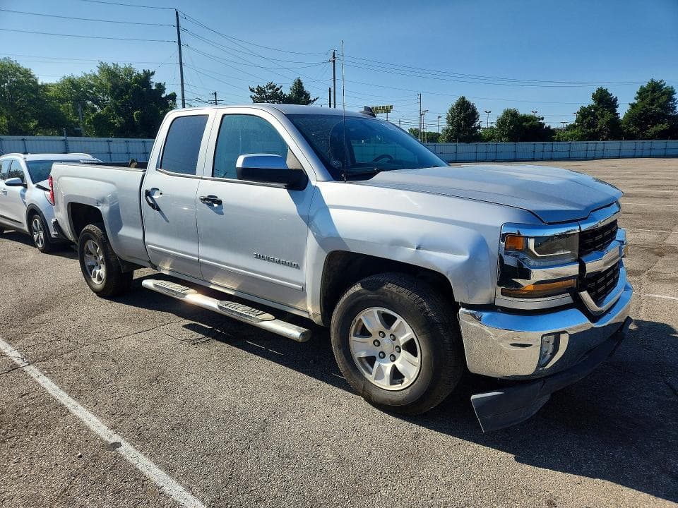 2017 CHEVROLET SILVERADO C1500 LT 4