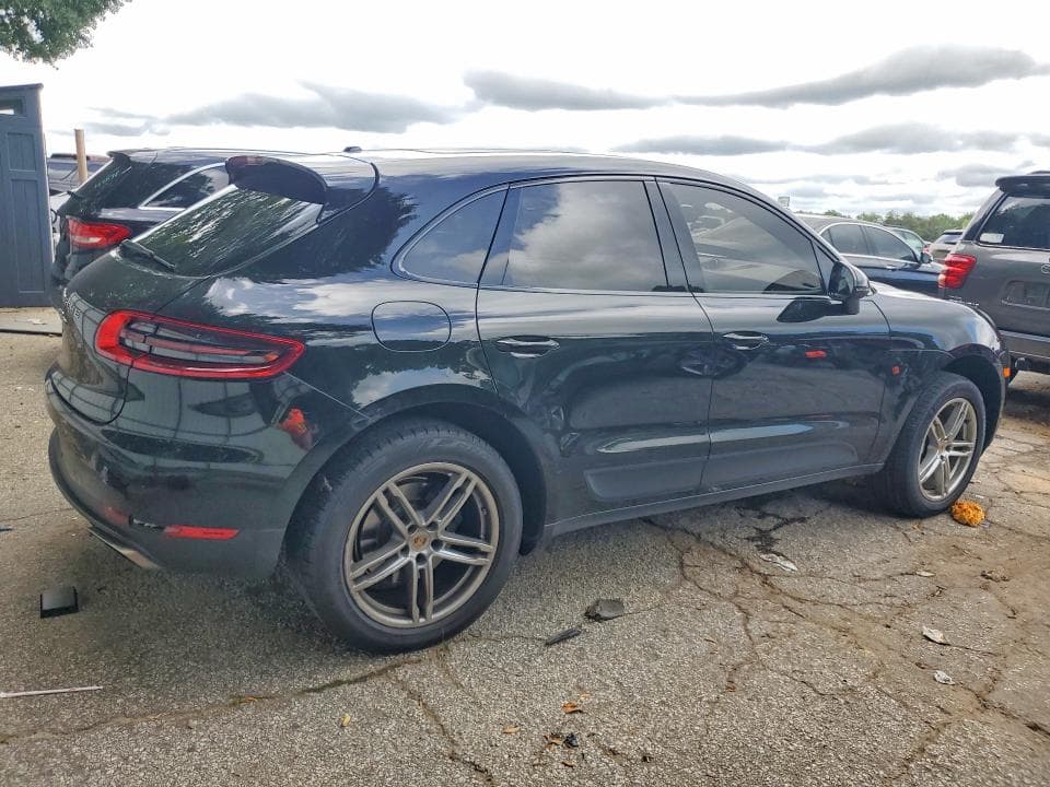 2017 PORSCHE MACAN 3