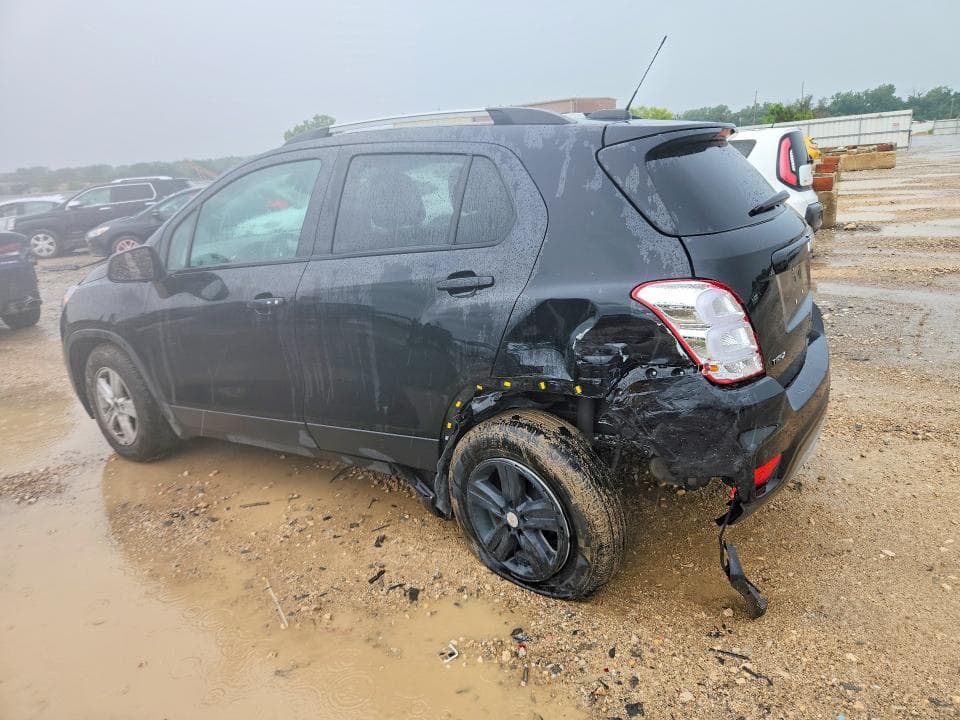 2021 CHEVROLET TRAX 1LT 2