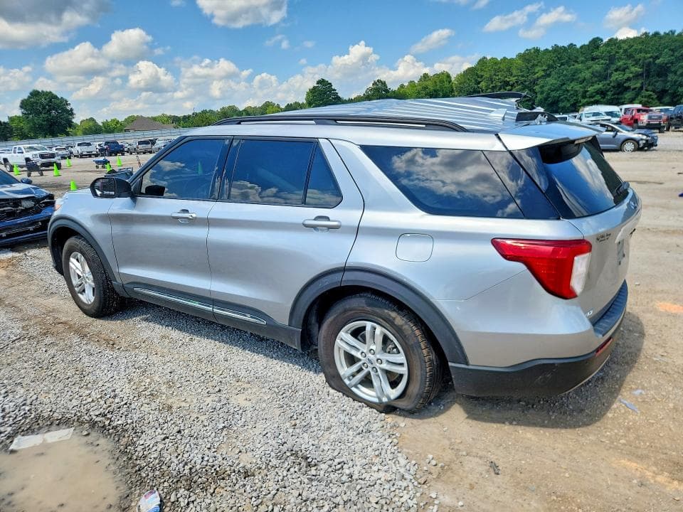 2020 FORD EXPLORER XLT 2