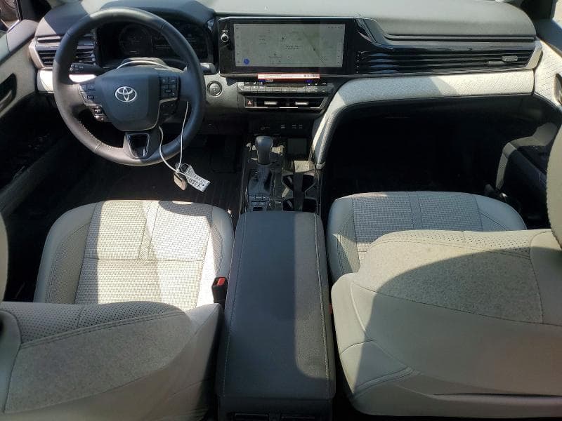 2026 TOYOTA CAMRY XLE 8