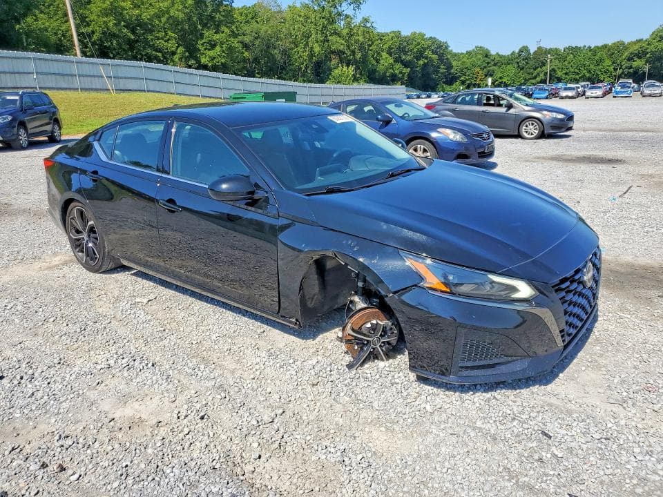 2024 NISSAN ALTIMA SR 4