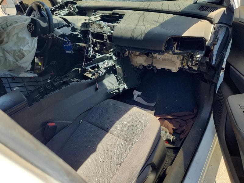 2023 TOYOTA PRIUS LE 8