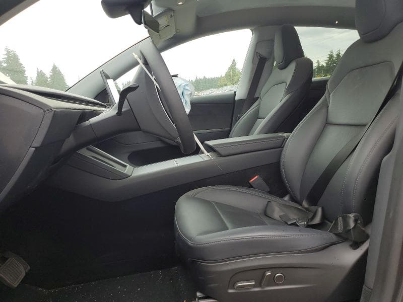 2026 TESLA MODEL Y 7