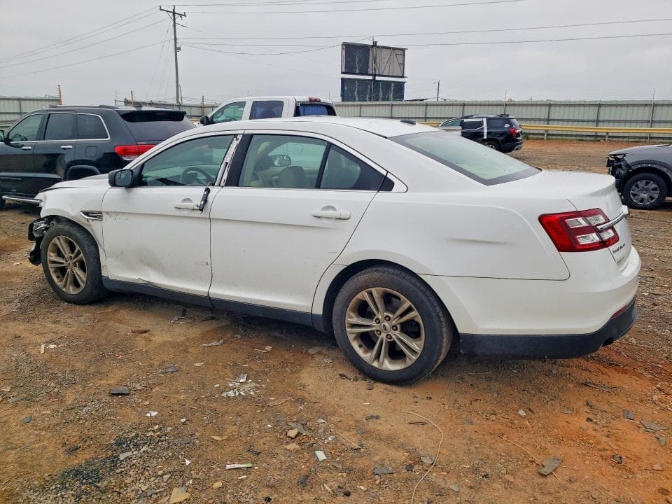 2018 FORD TAURUS SE 2