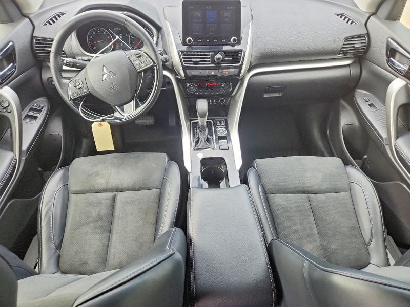 2024 MITSUBISHI ECLIPSE CROSS SE 8