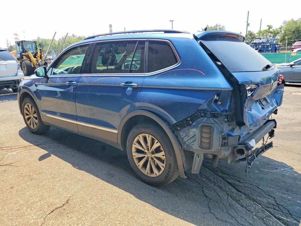 2018 VOLKSWAGEN TIGUAN SE 2