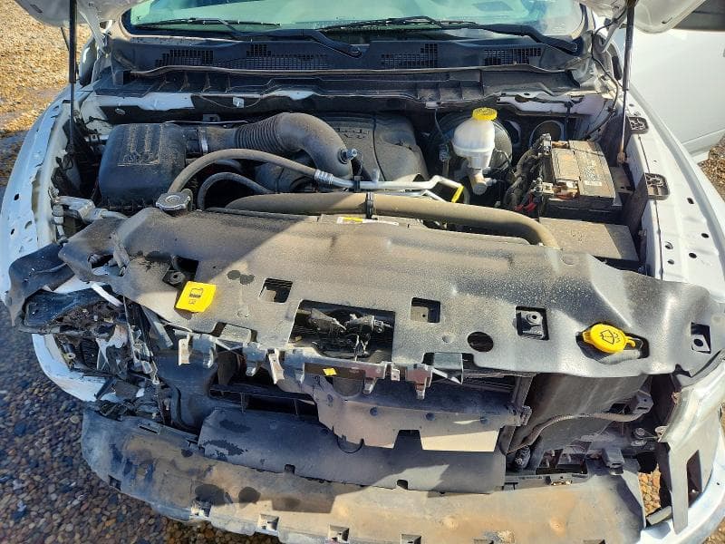 2019 RAM 1500 CLASSIC SLT 11