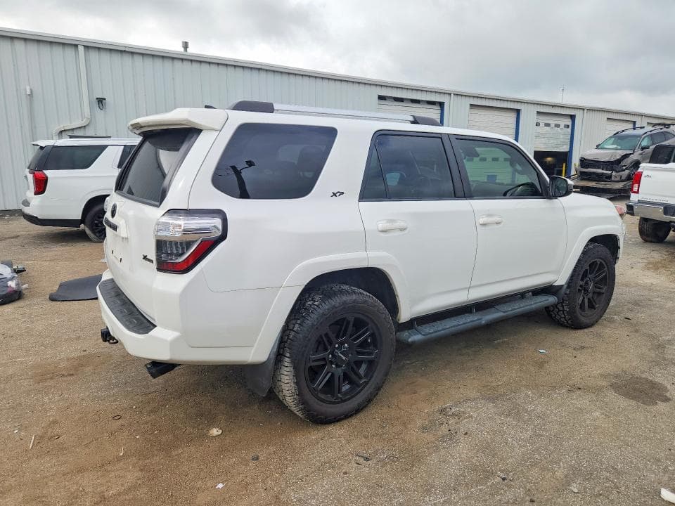 2021 TOYOTA 4RUNNER SR5 3