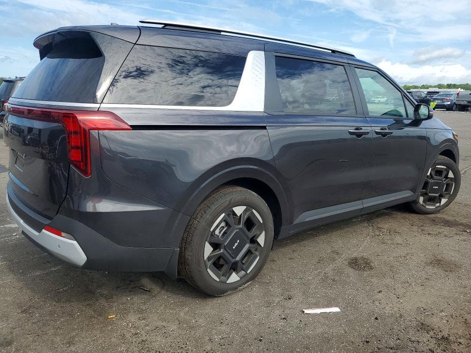 2026 KIA CARNIVAL EX 3