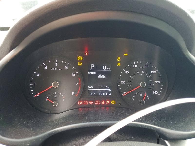 2019 KIA RIO S 9