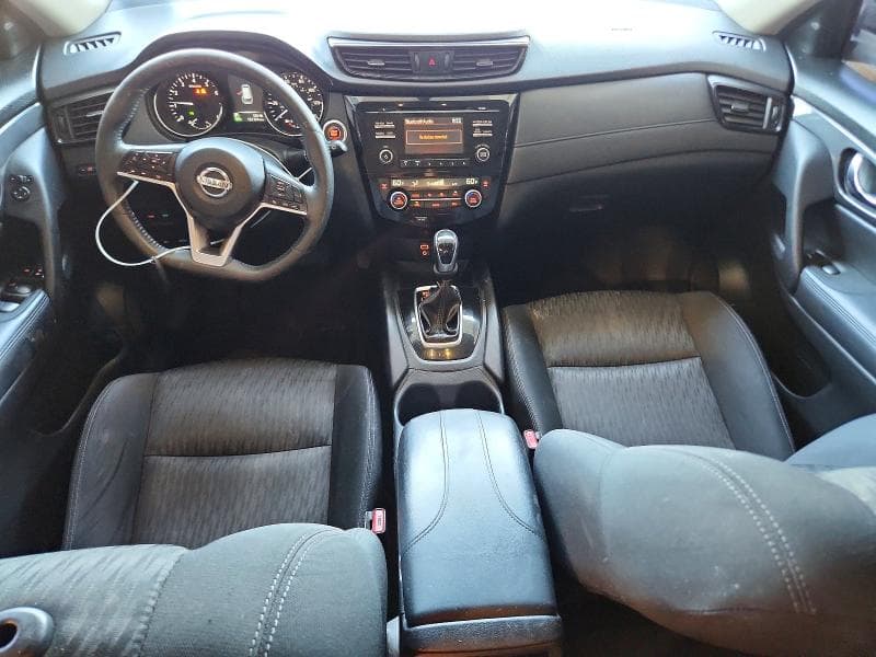 2017 NISSAN ROGUE SV 8