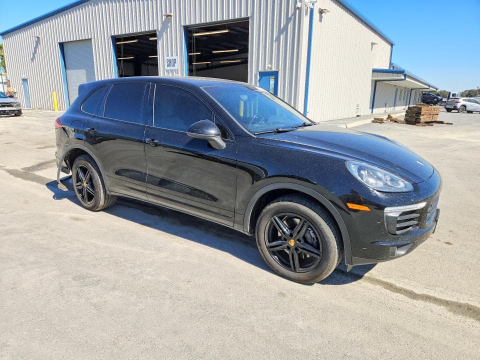 2017 PORSCHE CAYENNE 4