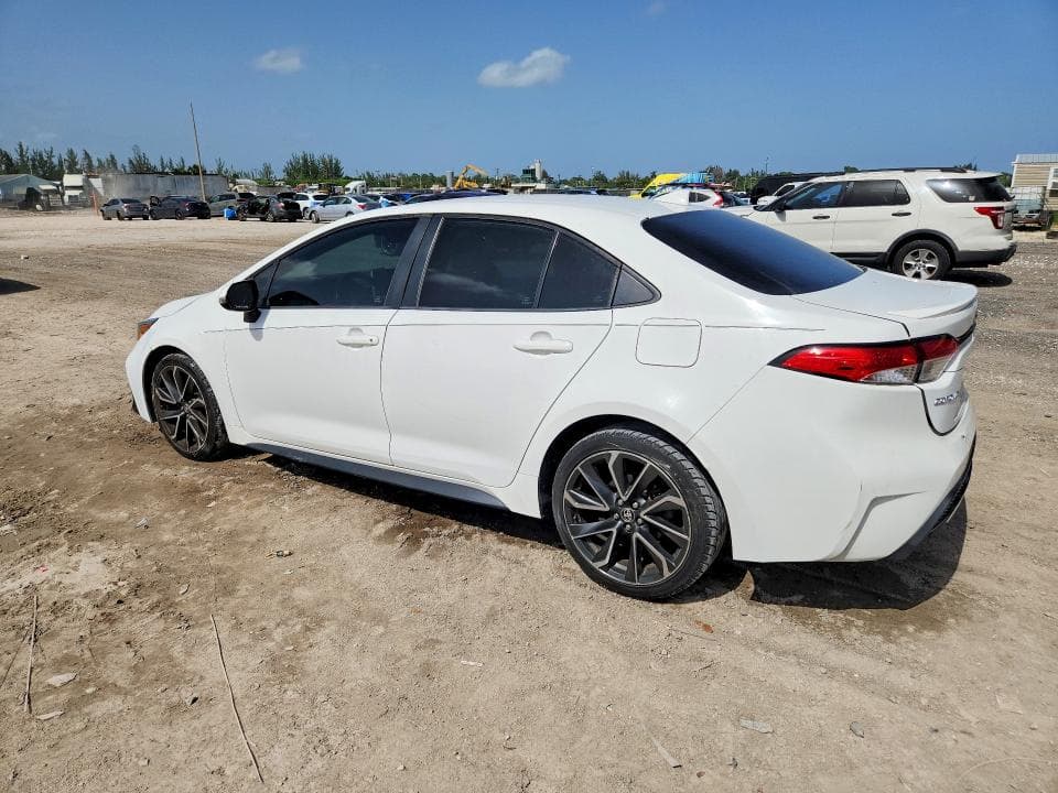 2020 TOYOTA COROLLA SE 2