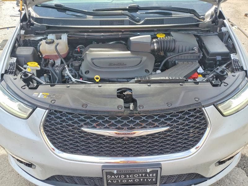 2024 CHRYSLER PACIFICA TOURING L 12