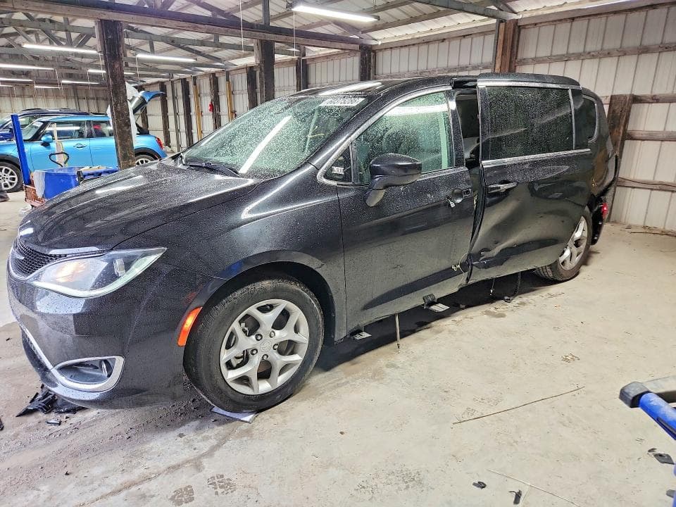 2019 CHRYSLER PACIFICA TOURING PLUS - 1
