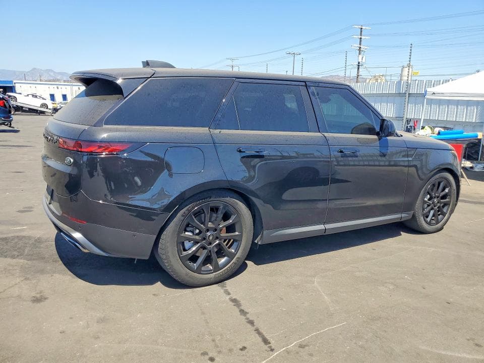 2023 LAND ROVER RANGE ROVER SPORT DYNAMIC SE 3