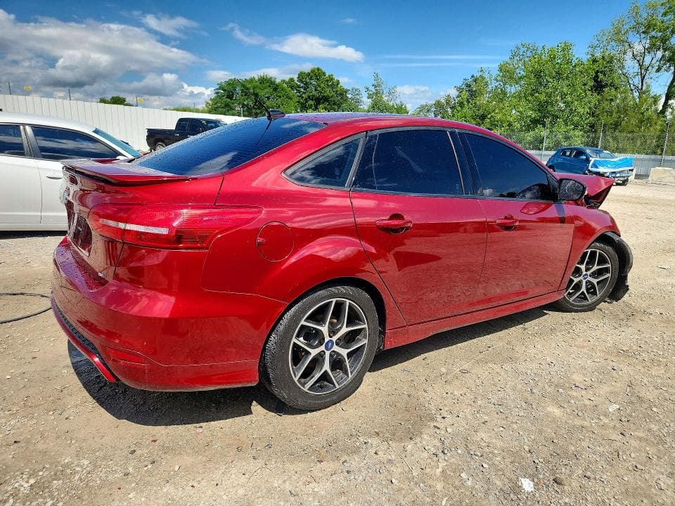 2017 FORD FOCUS SE 3