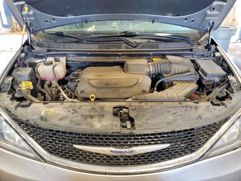 2020 CHRYSLER PACIFICA LIMITED 12