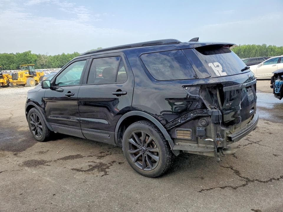 2017 FORD EXPLORER XLT 2