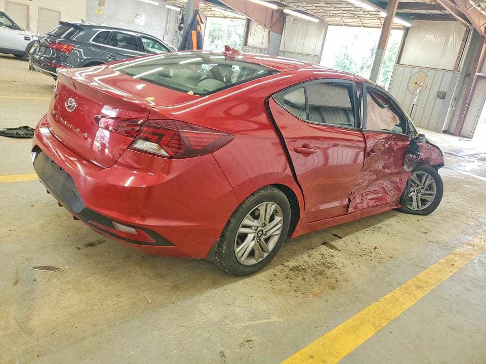 2020 HYUNDAI ELANTRA SEL 3