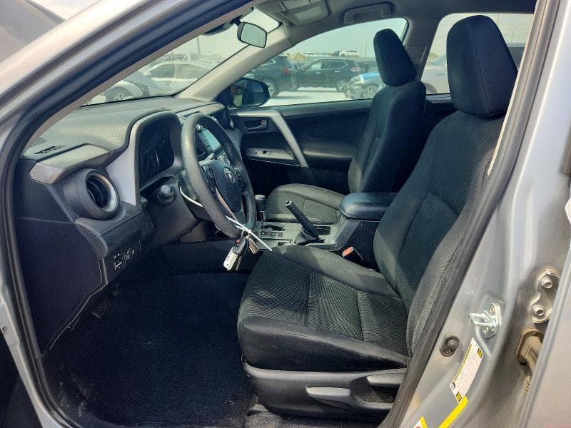 2017 TOYOTA RAV4 LE 7