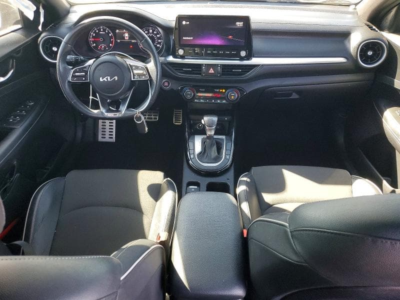 2022 KIA FORTE GT LINE 8