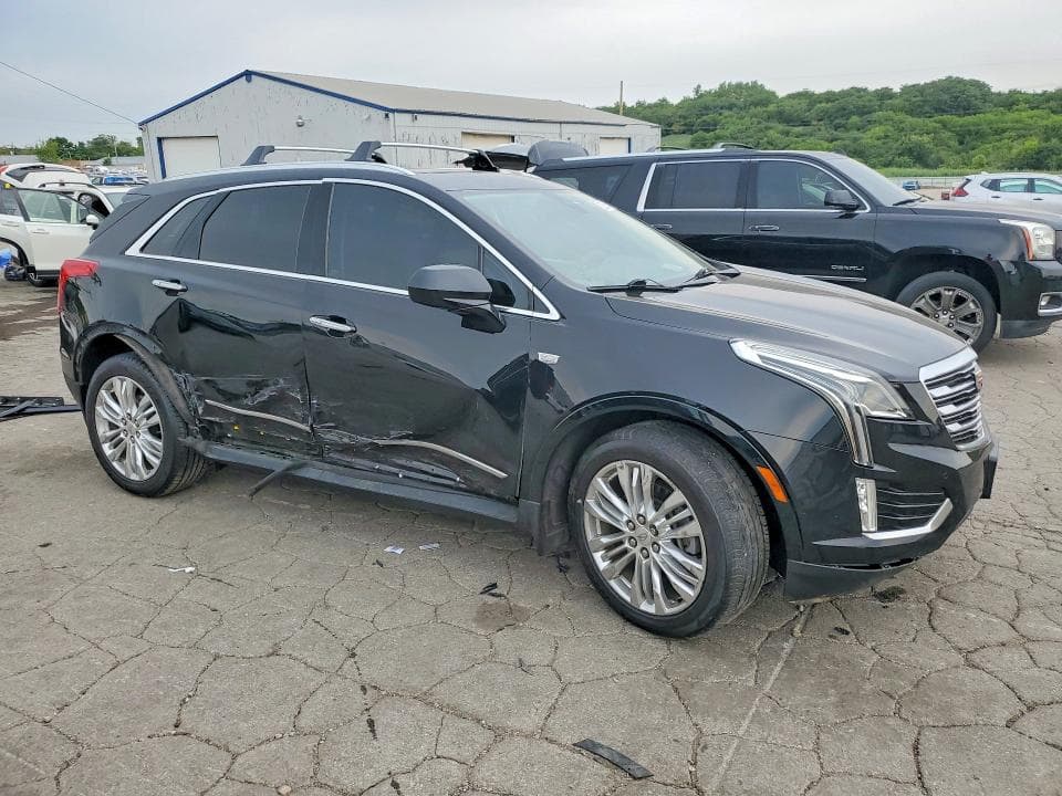 2017 CADILLAC XT5 PREMIUM LUXURY 4