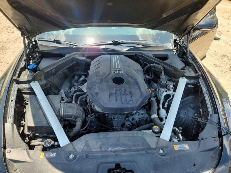 2018 KIA STINGER PREMIUM 11