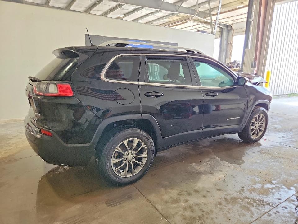 2021 JEEP CHEROKEE LATITUDE LUX 3