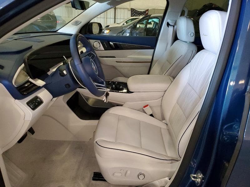 2026 BUICK ENCLAVE AVENIR 7