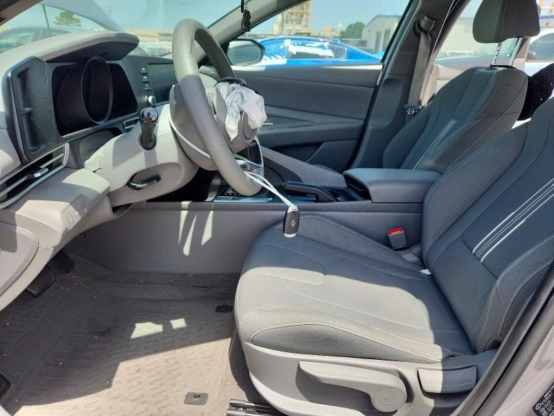 2023 HYUNDAI ELANTRA SEL 7