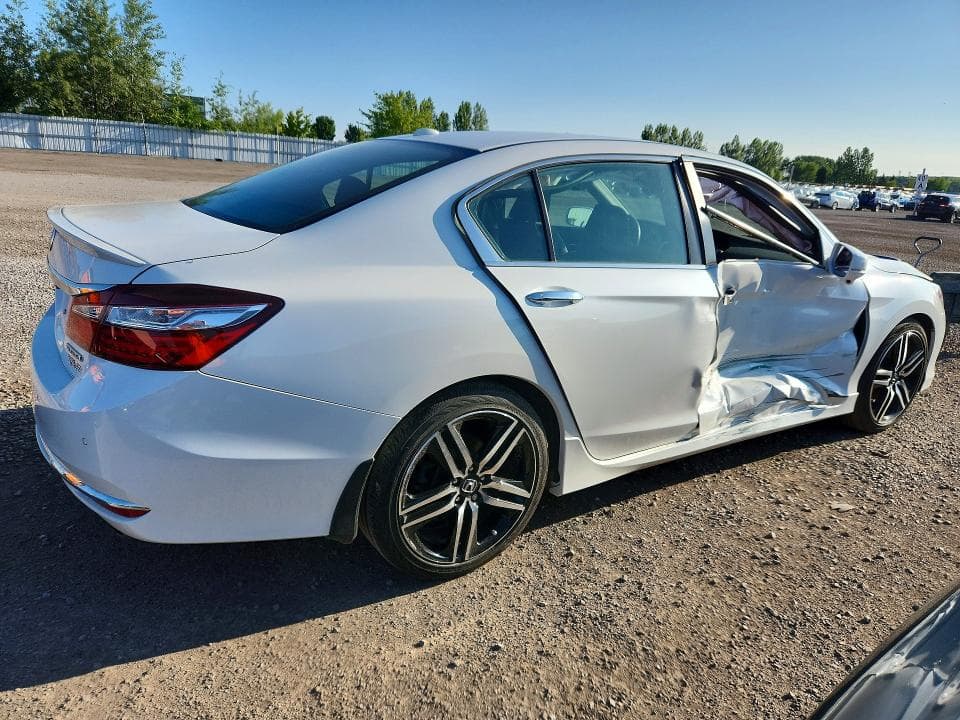 2017 HONDA ACCORD EX 3