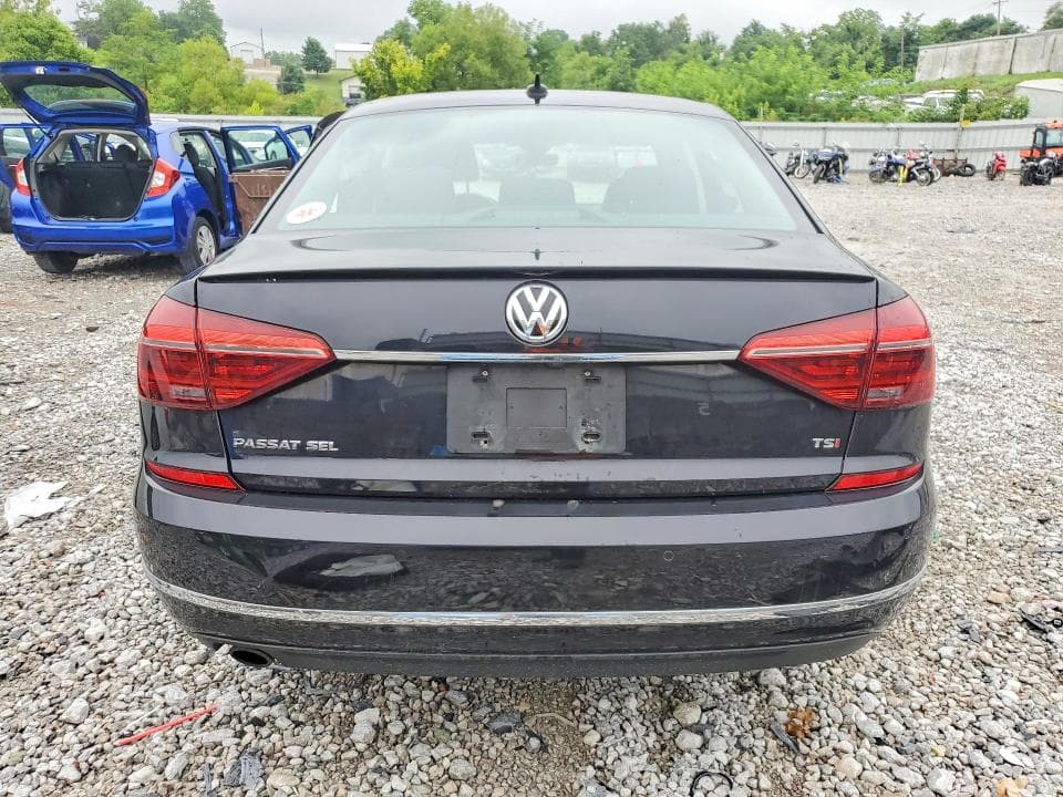 2018 VOLKSWAGEN PASSAT SEL PREMIUM 6