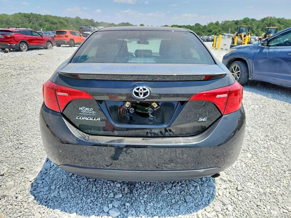 2017 TOYOTA COROLLA SE 6