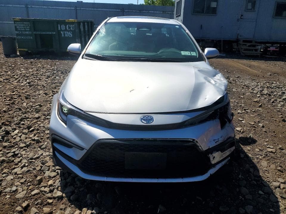 2025 TOYOTA COROLLA SE 5