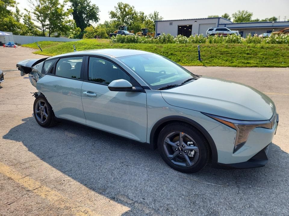2026 KIA K4 LXS 4